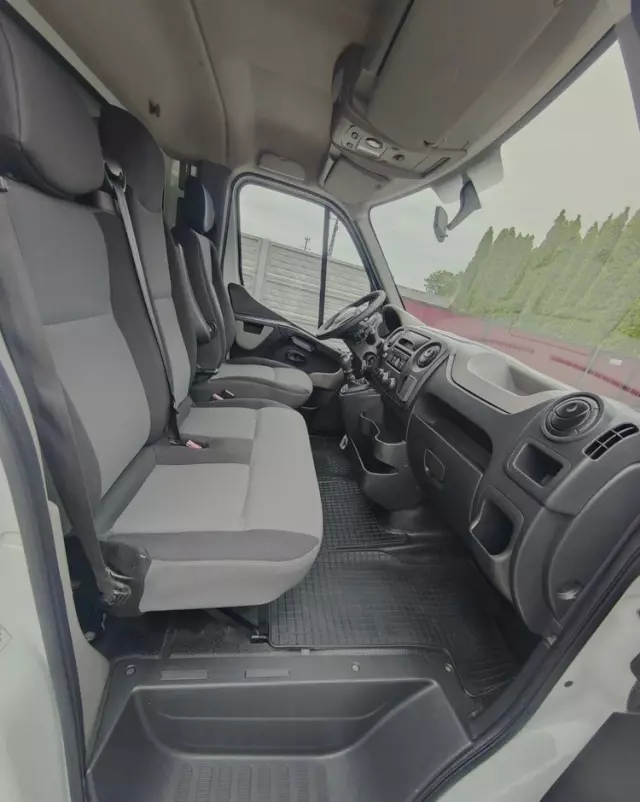 RENAULT Master 2,3 dCi kontener 