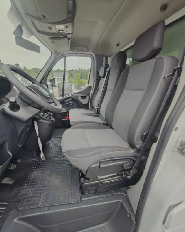 RENAULT Master 2,3 dCi kontener 