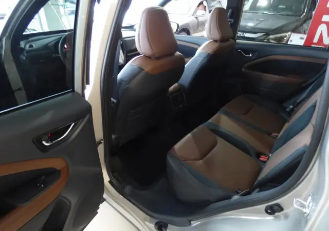 SUBARU Forester 2.0i-L Platinum (EyeSight) Lineartronic