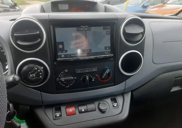 CITROËN Berlingo E-HDi 90 FAP EGS6 Multispace Exclusive