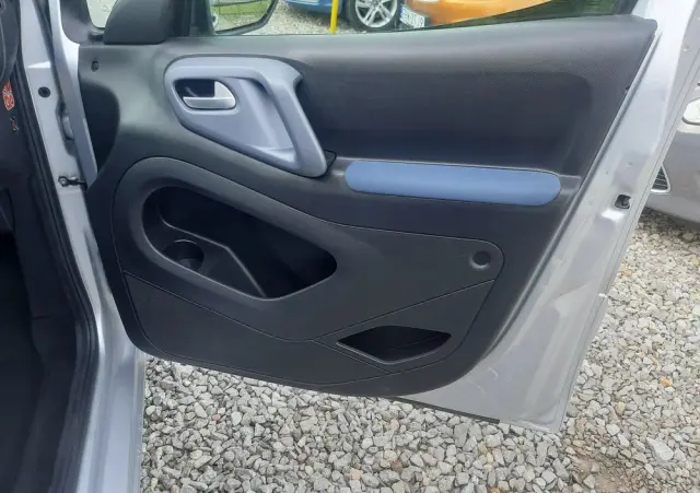 CITROËN Berlingo E-HDi 90 FAP EGS6 Multispace Exclusive
