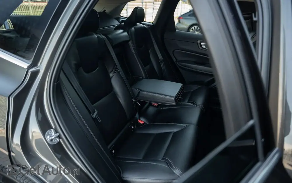 VOLVO XC 60 B4 D AWD Geartronic Inscription