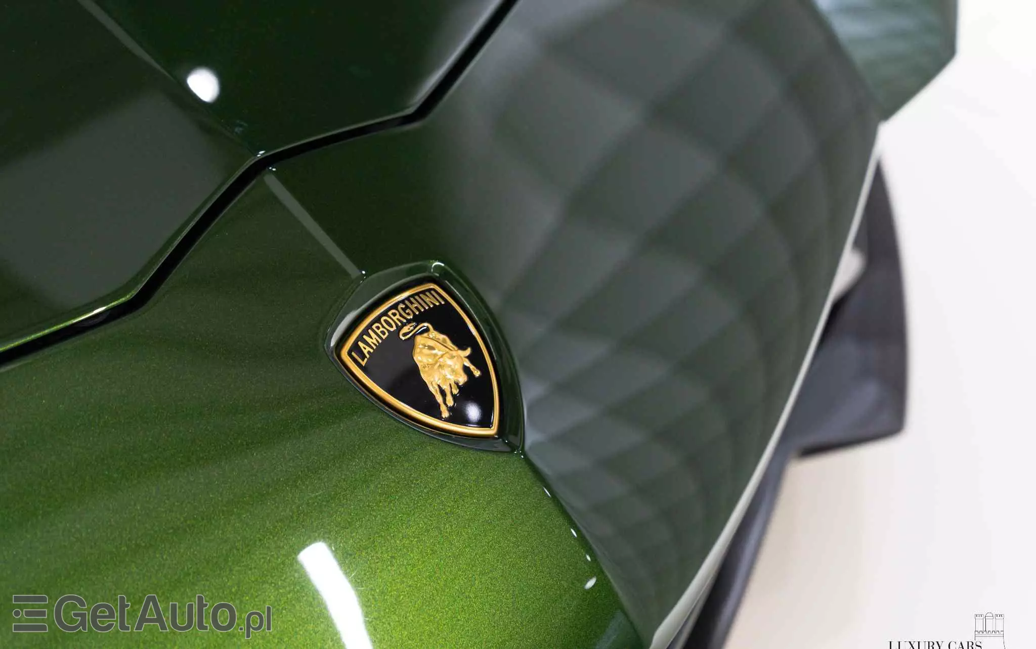 LAMBORGHINI Aventador 