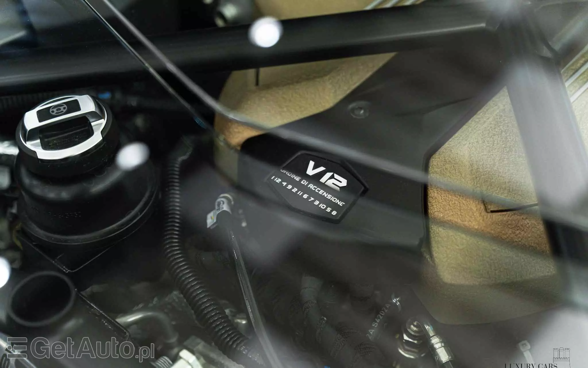 LAMBORGHINI Aventador 