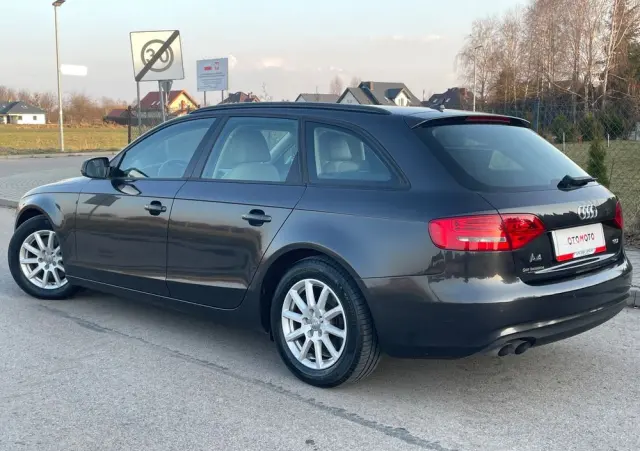 AUDI A4 Avant 
