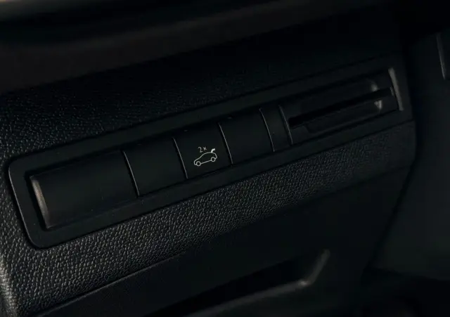 PEUGEOT 3008 BlueHDi 180 Stop & Start EAT8 GT