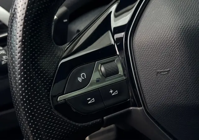 PEUGEOT 3008 BlueHDi 180 Stop & Start EAT8 GT