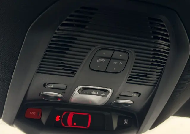 PEUGEOT 3008 BlueHDi 180 Stop & Start EAT8 GT