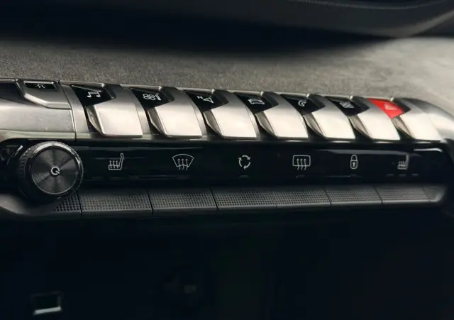 PEUGEOT 3008 BlueHDi 180 Stop & Start EAT8 GT