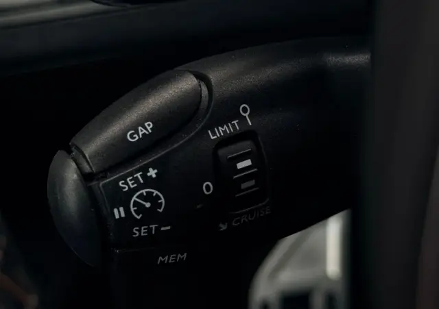 PEUGEOT 3008 BlueHDi 180 Stop & Start EAT8 GT