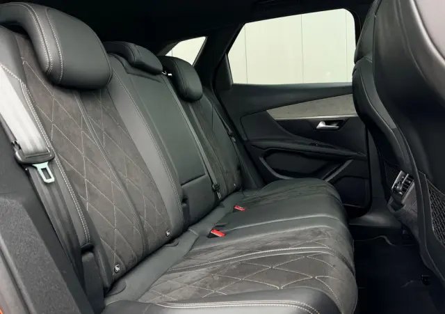 PEUGEOT 3008 BlueHDi 180 Stop & Start EAT8 GT