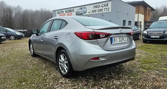 MAZDA 3 SKYACTIV-G 120 Automatik Sports-Line