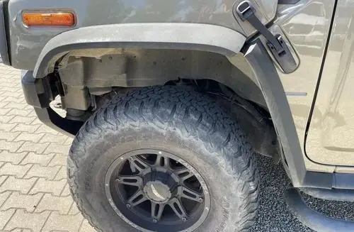 HUMMER H2 