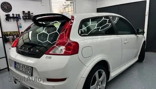 VOLVO C30 