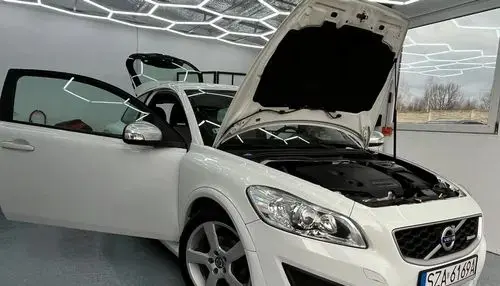 VOLVO C30 
