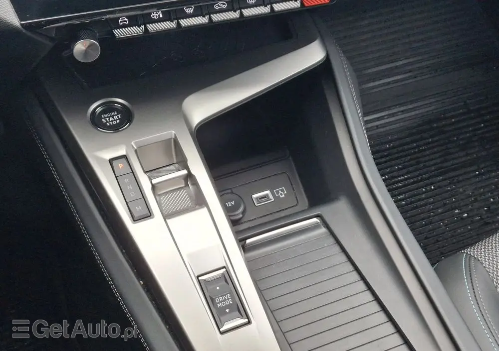 PEUGEOT 308 1.2 PureTech Allure S&S EAT8