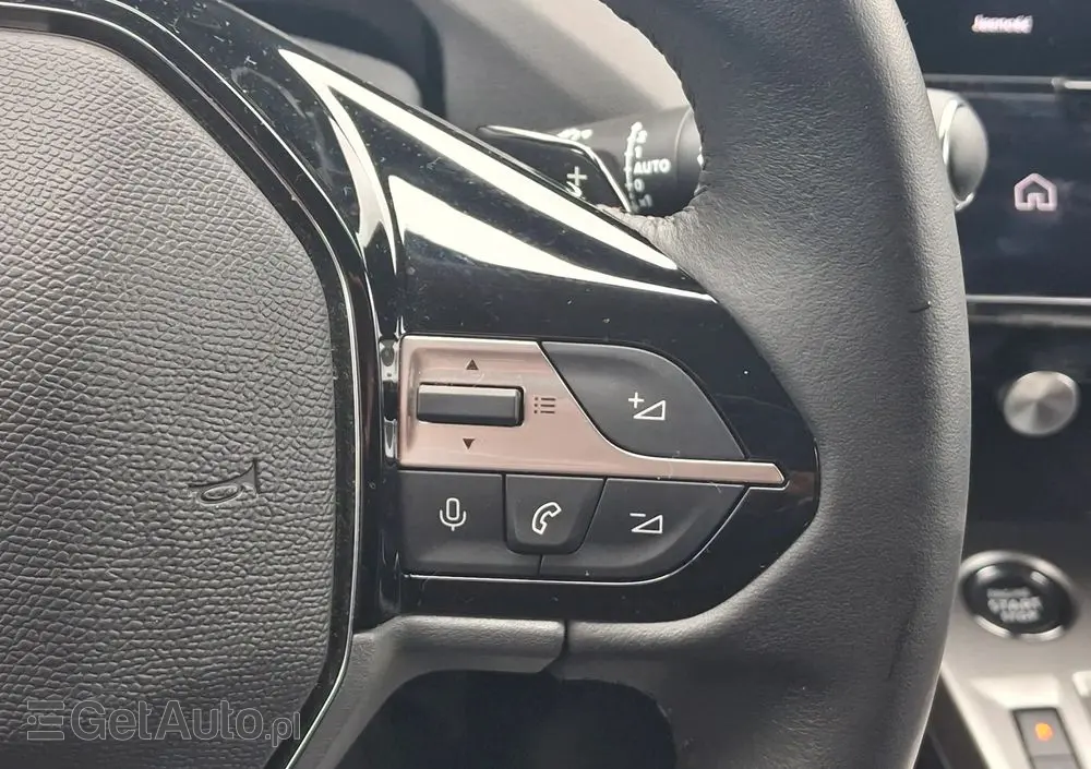 PEUGEOT 308 1.2 PureTech Allure S&S EAT8