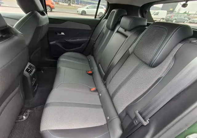 PEUGEOT 308 1.2 PureTech Allure S&S EAT8