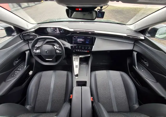 PEUGEOT 308 1.2 PureTech Allure S&S EAT8