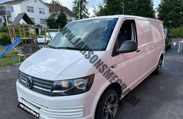 VOLKSWAGEN TRANSPORTER 