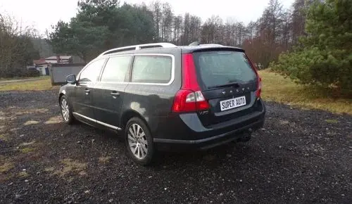 VOLVO V70 