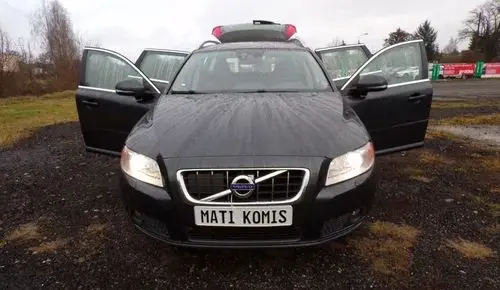 VOLVO V70 