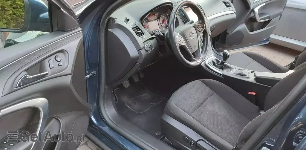 OPEL Insignia 