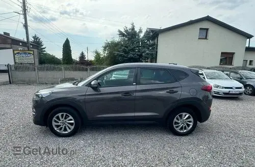HYUNDAI Tucson 