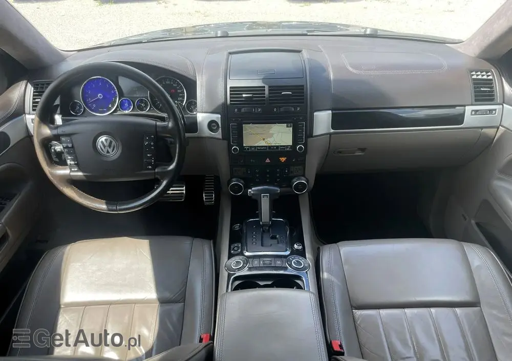 VOLKSWAGEN Touareg 4.2 V8 Automatik Individual