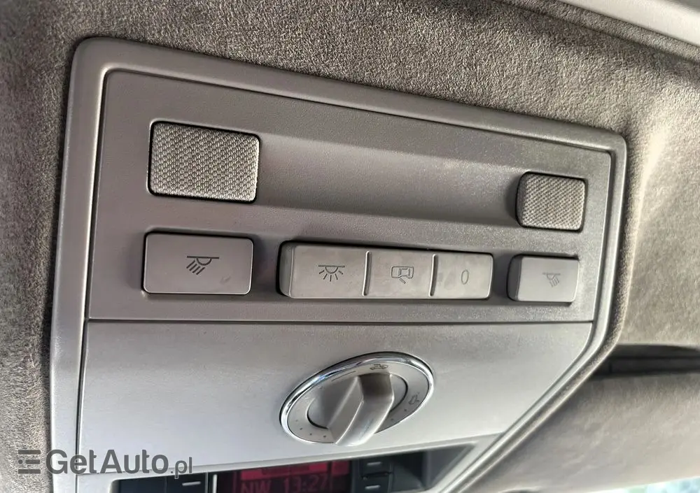 VOLKSWAGEN Touareg 4.2 V8 Automatik Individual