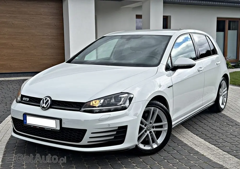 VOLKSWAGEN Golf GTD (BlueMotion Technology)