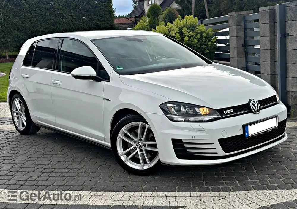 VOLKSWAGEN Golf GTD (BlueMotion Technology)