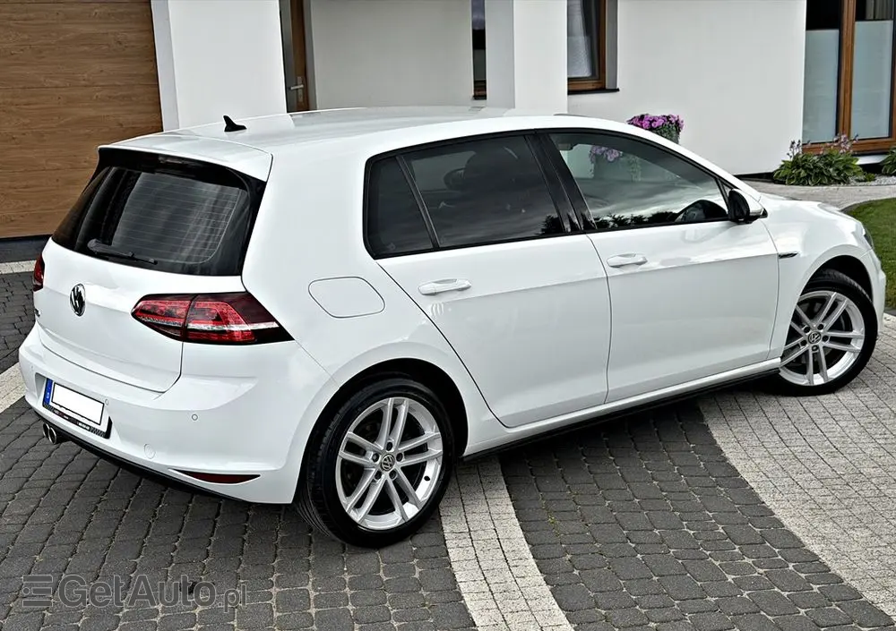 VOLKSWAGEN Golf GTD (BlueMotion Technology)