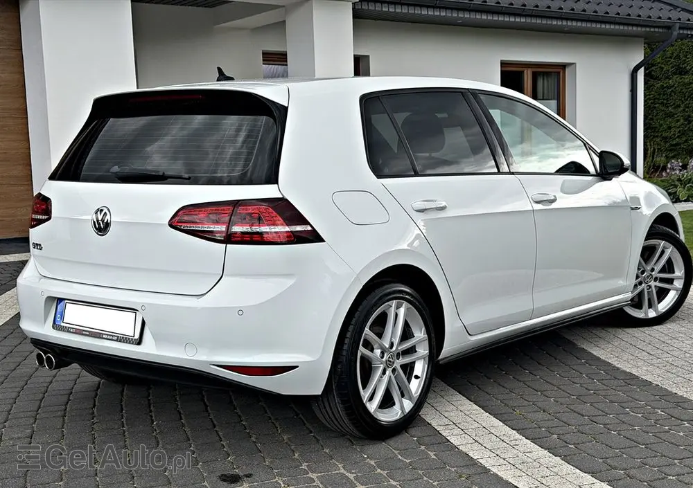 VOLKSWAGEN Golf GTD (BlueMotion Technology)