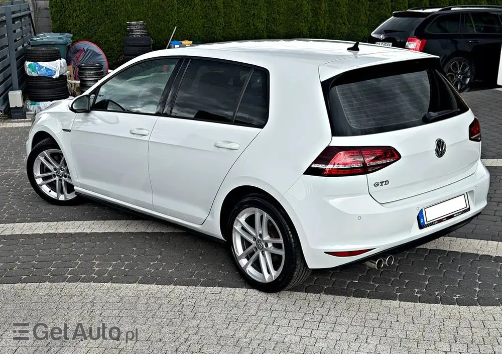 VOLKSWAGEN Golf GTD (BlueMotion Technology)