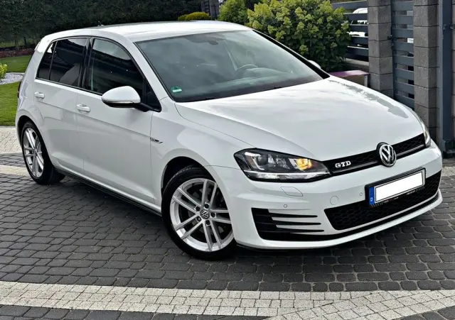 VOLKSWAGEN Golf GTD (BlueMotion Technology)