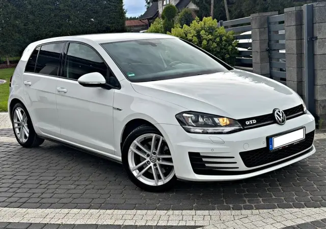 VOLKSWAGEN Golf GTD (BlueMotion Technology)