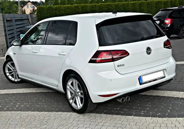 VOLKSWAGEN Golf GTD (BlueMotion Technology)