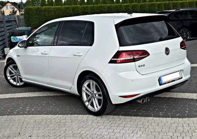 VOLKSWAGEN Golf GTD (BlueMotion Technology)