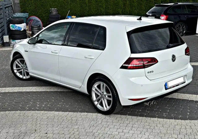 VOLKSWAGEN Golf GTD (BlueMotion Technology)