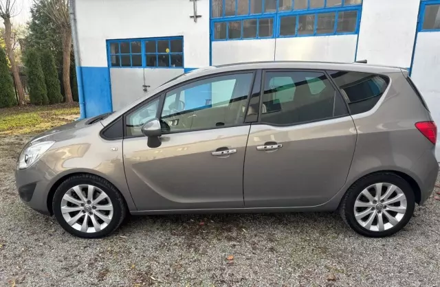 OPEL Meriva 