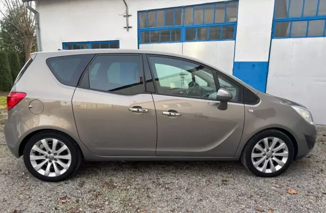 OPEL Meriva 