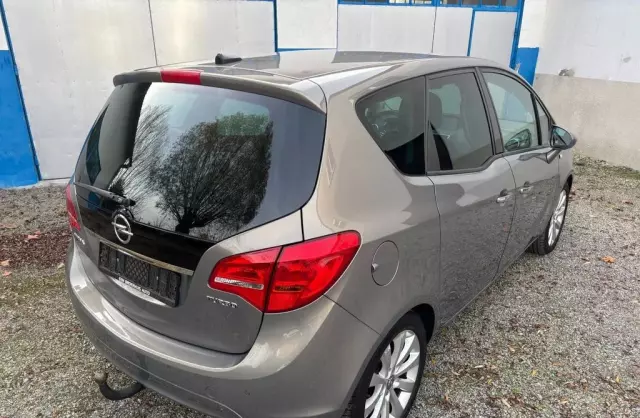 OPEL Meriva 