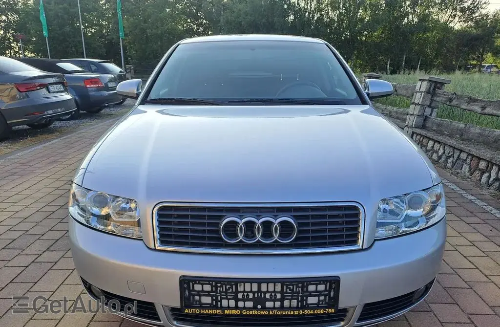 AUDI A4 