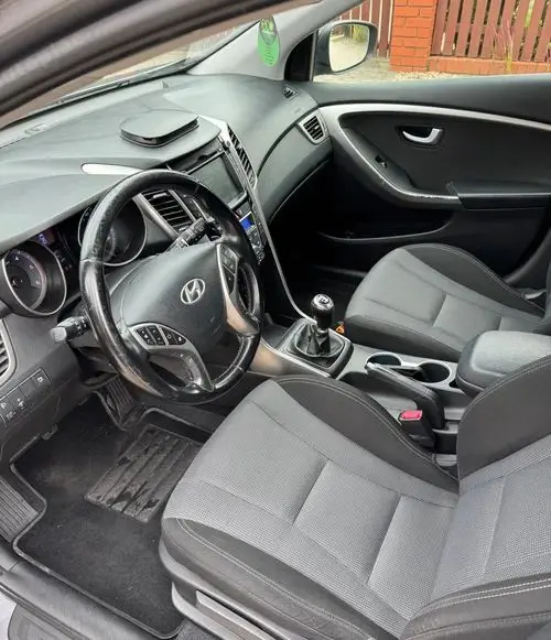 HYUNDAI I30 