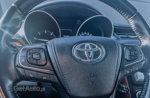 TOYOTA Avensis 