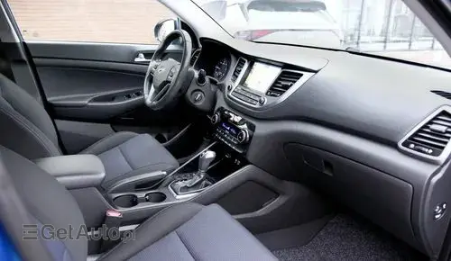 HYUNDAI Tucson 