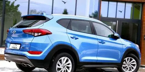 HYUNDAI Tucson 