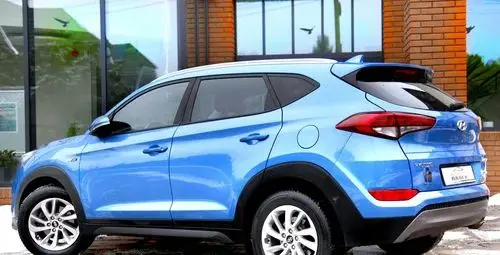 HYUNDAI Tucson 