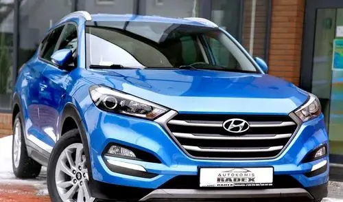 HYUNDAI Tucson 